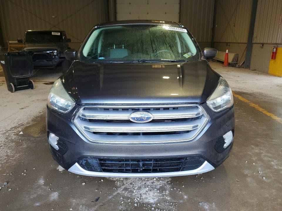 2017 FORD ESCAPE SE 5
