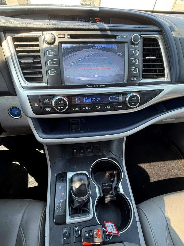 2018 TOYOTA HIGHLANDER HYBRID XLE 8