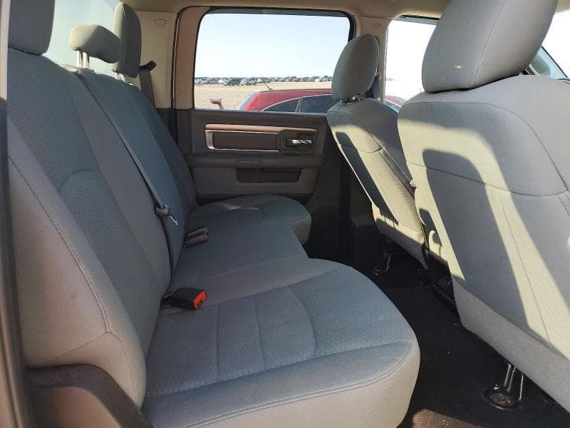 2019 RAM 1500 CLASSIC SLT 10