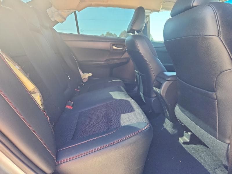 2017 TOYOTA CAMRY SE 10