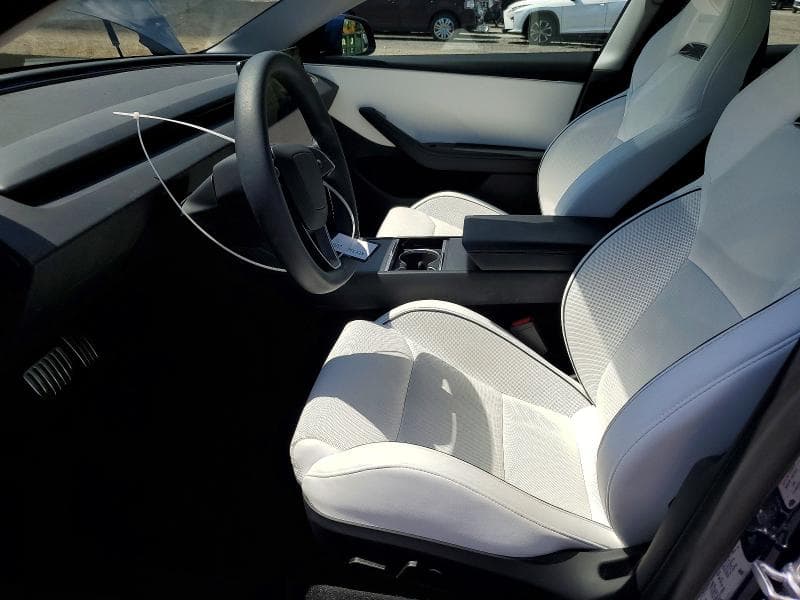 2024 TESLA MODEL 3 7