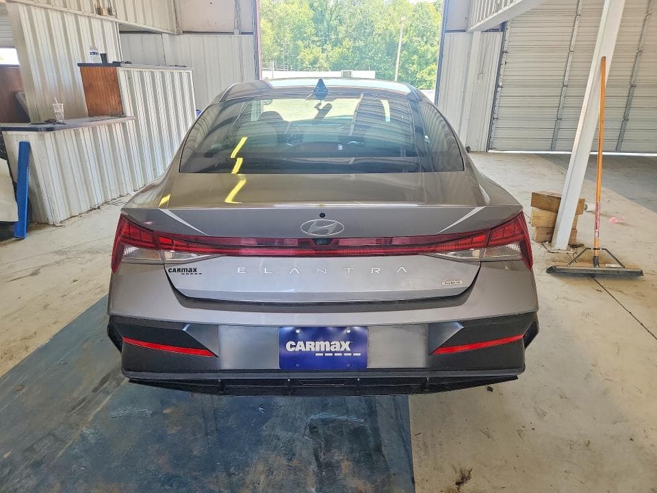 2025 HYUNDAI ELANTRA LIMITED 6