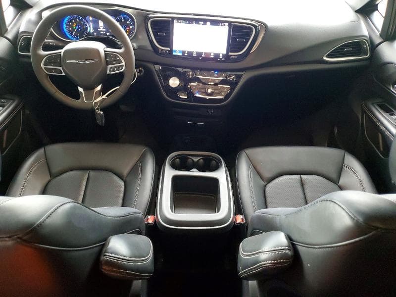 2026 CHRYSLER PACIFICA SELECT 8