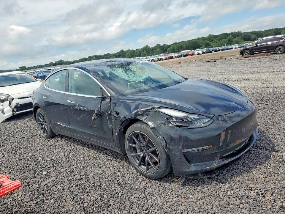 2019 TESLA MODEL 3 4