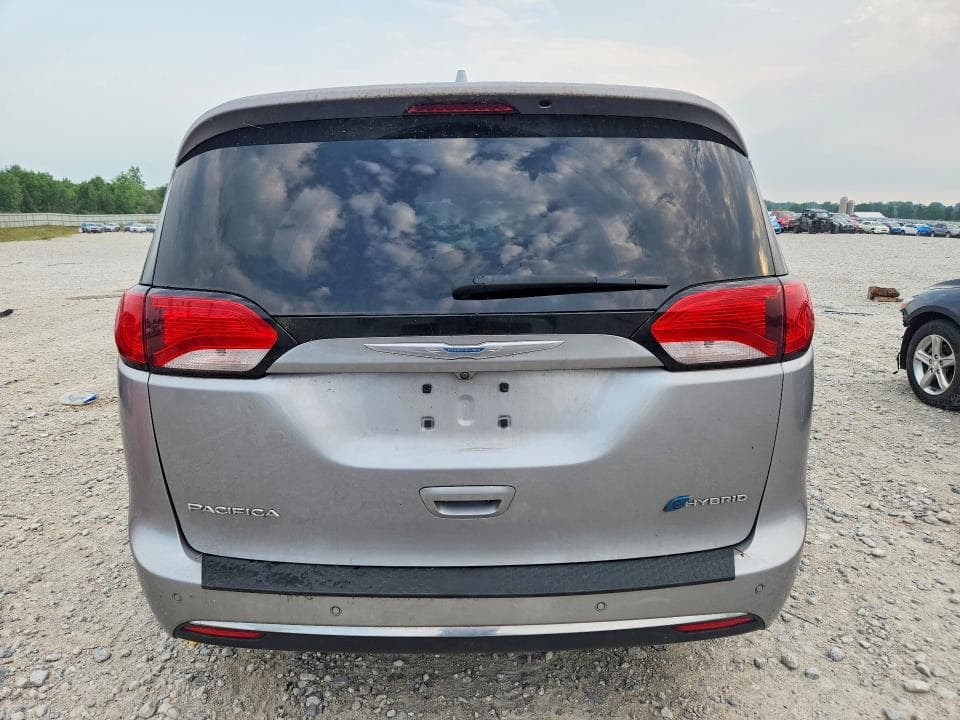 2018 CHRYSLER PACIFICA HYBRID LIMITED 6