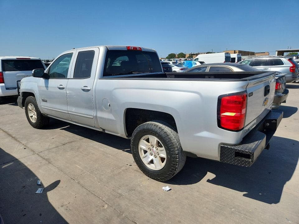 2018 CHEVROLET SILVERADO C1500 LT 2