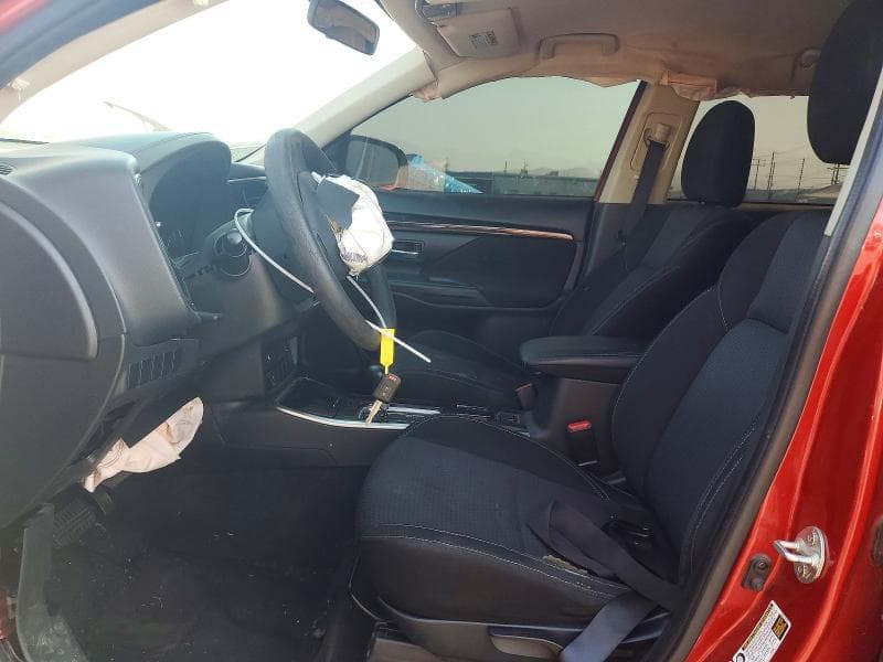 2019 MITSUBISHI OUTLANDER ES 7