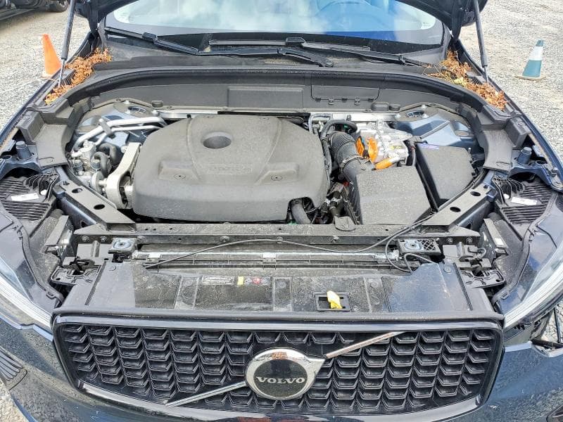 2025 VOLVO XC60 CORE 12