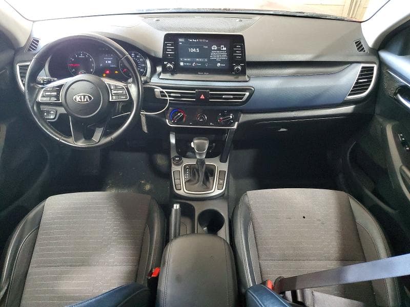 2021 KIA SELTOS S 8