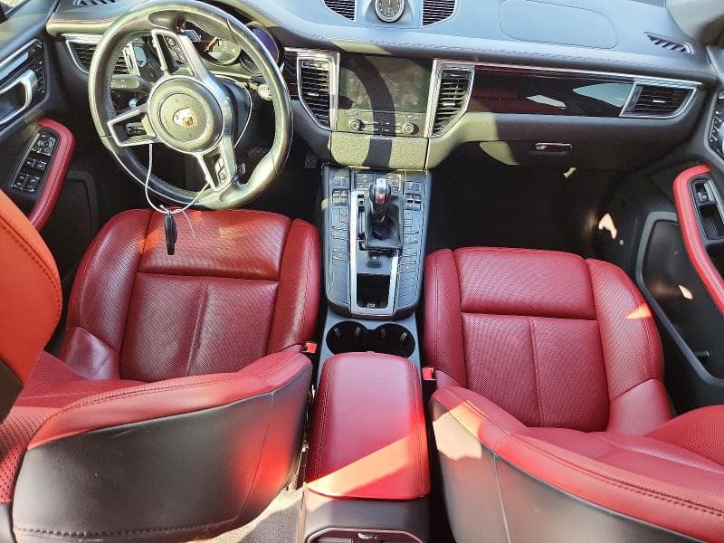 2018 PORSCHE MACAN 8
