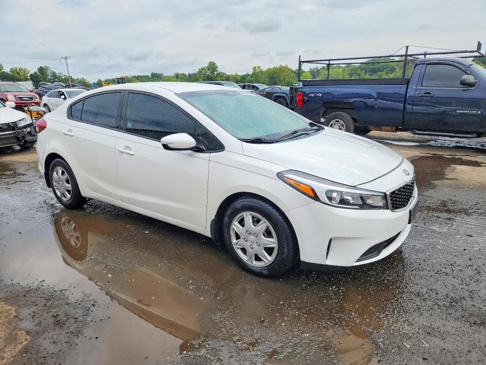 2017 KIA FORTE LX 4