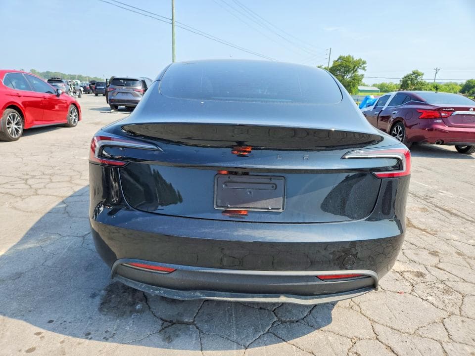 2026 TESLA MODEL 3 6