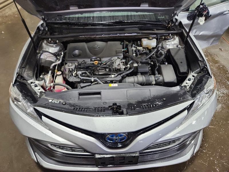 2019 TOYOTA CAMRY HYBRID XLE 11