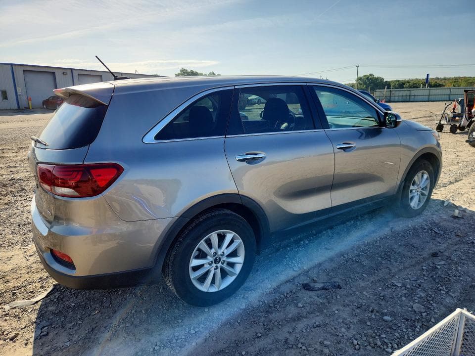 2019 KIA SORENTO L 3