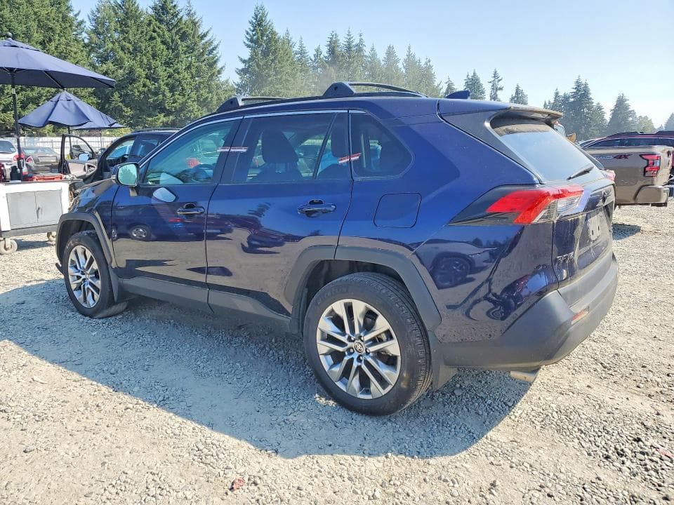 2024 TOYOTA RAV4 XLE PREMIUM 2