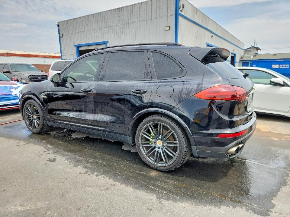 2017 PORSCHE CAYENNE SE HYBRID PLATINUM 2