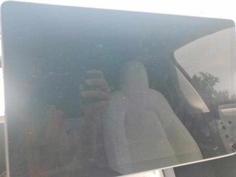 2025 TESLA MODEL Y 9