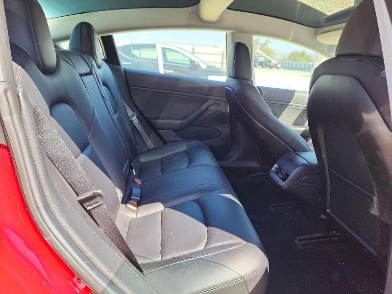 2018 TESLA MODEL 3 10