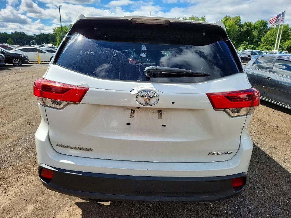 2018 TOYOTA HIGHLANDER XLE 6