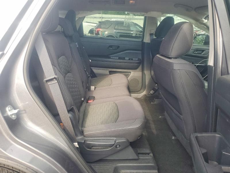 2024 NISSAN PATHFINDER S 10