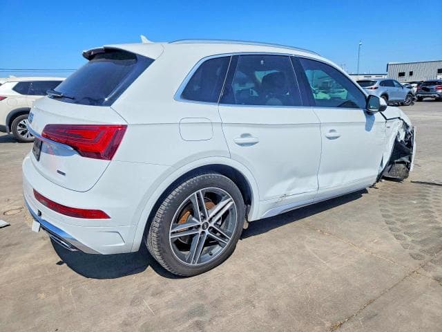 2023 AUDI Q5 E 3