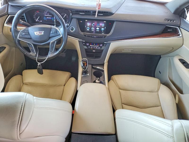 2017 CADILLAC XT5 LUXURY 8