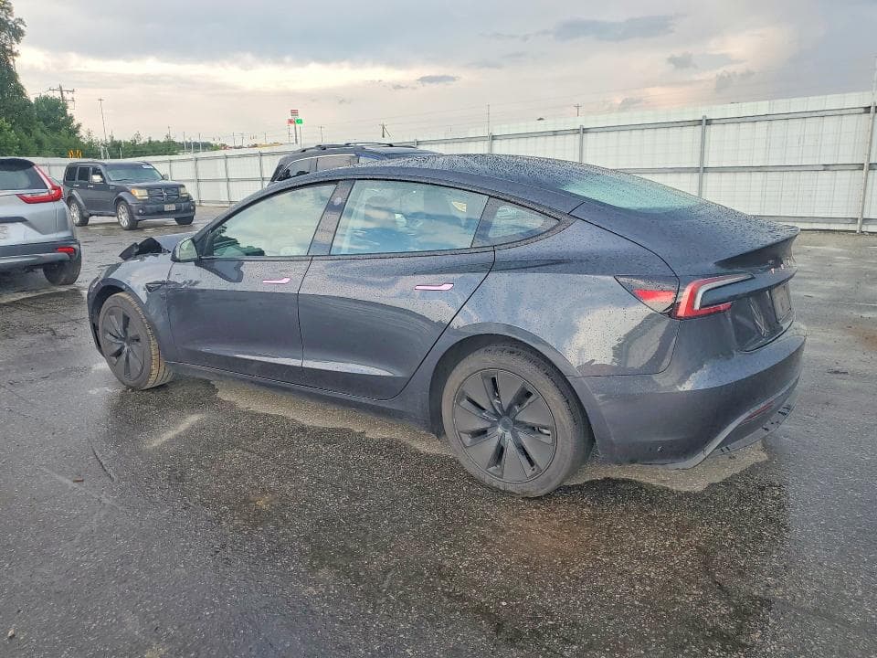 2025 TESLA MODEL 3 2