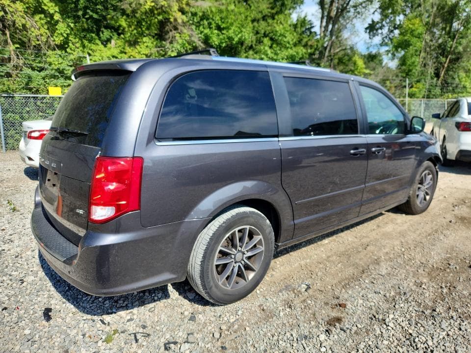 2017 DODGE GRAND CARAVAN SXT 3