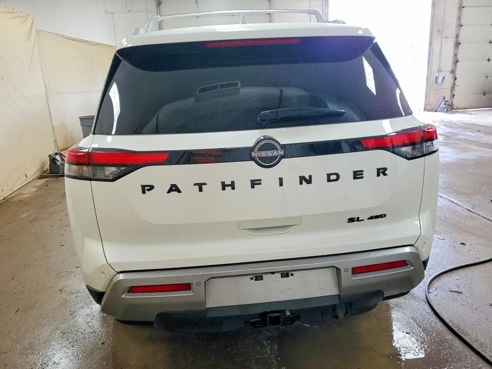 2023 NISSAN PATHFINDER SL 6