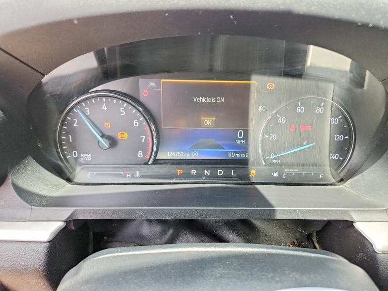 2022 FORD EXPLORER XLT 9