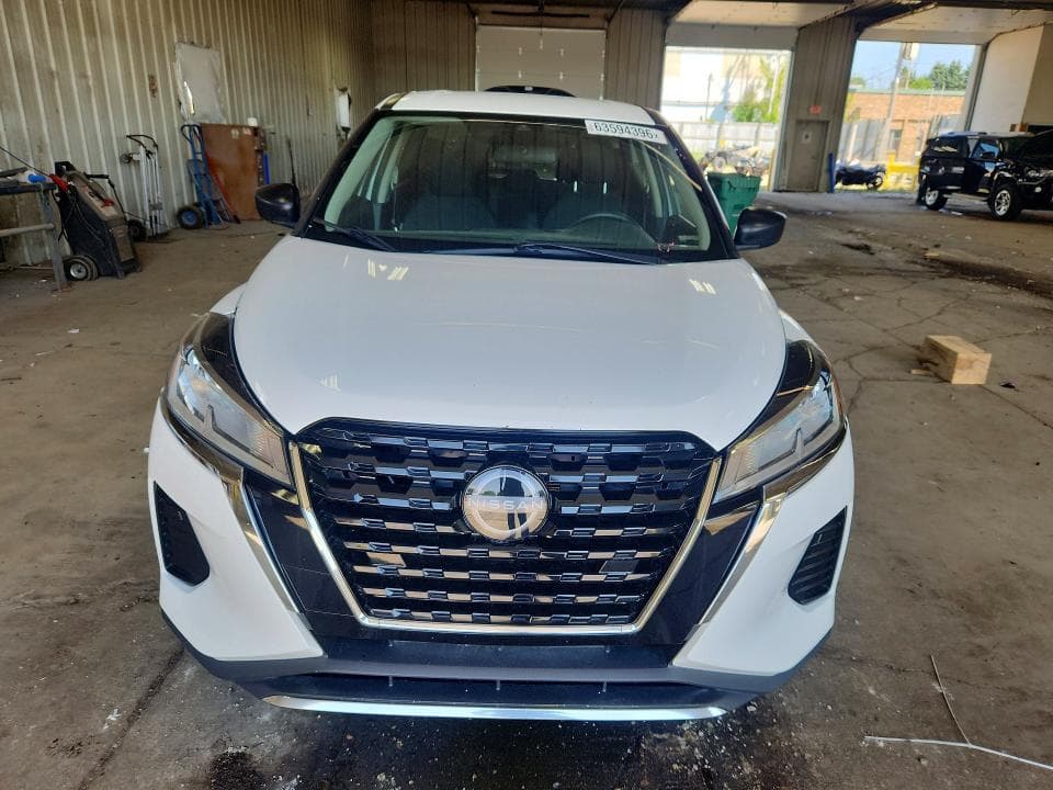 2024 NISSAN KICKS S 5