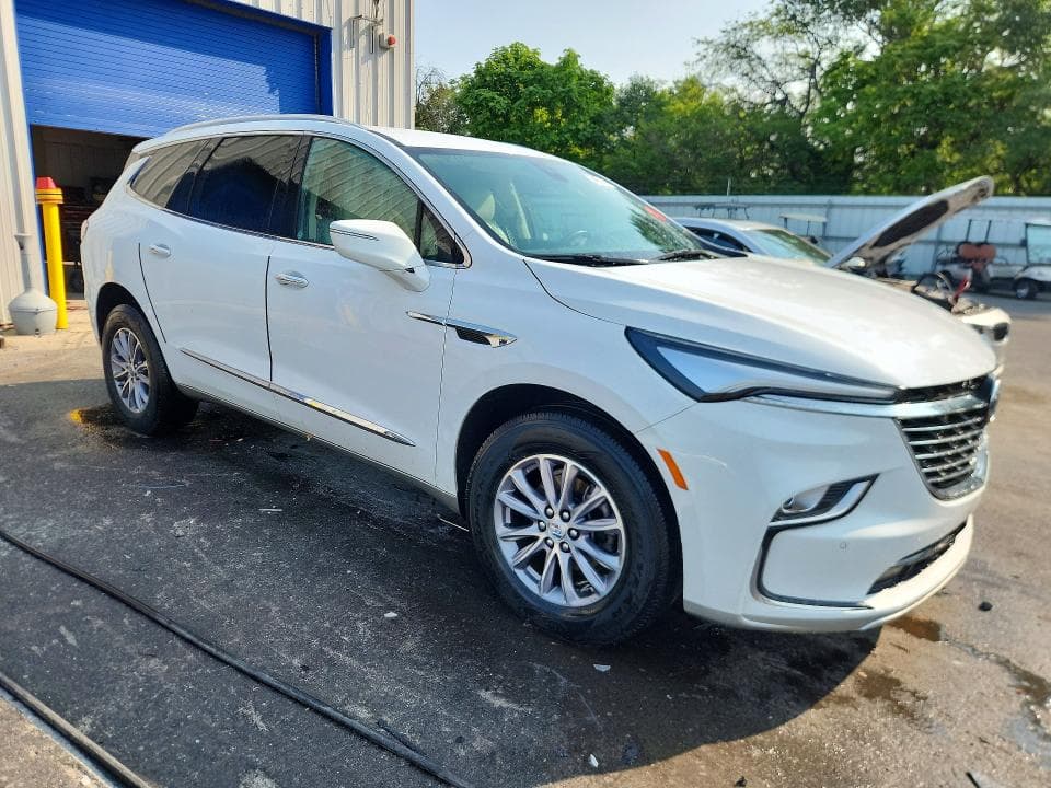 2024 BUICK ENCLAVE ESSENCE 4