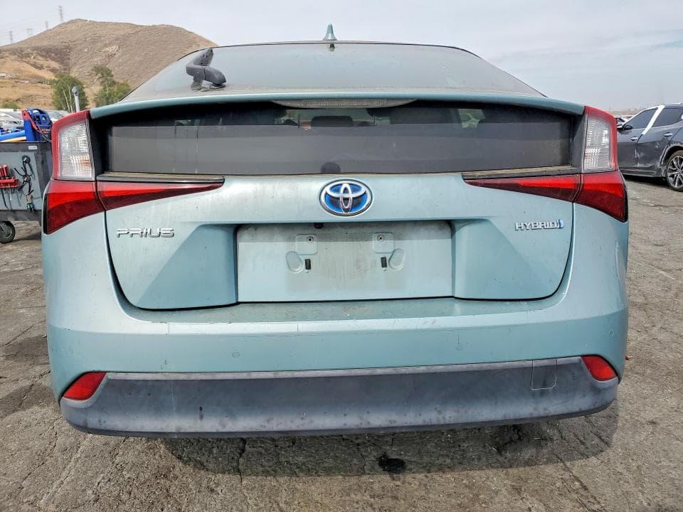 2019 TOYOTA PRIUS LE 6