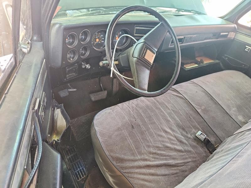 1986 CHEVROLET C10 8
