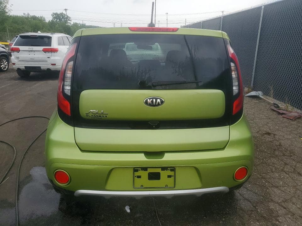 2017 KIA SOUL + 6