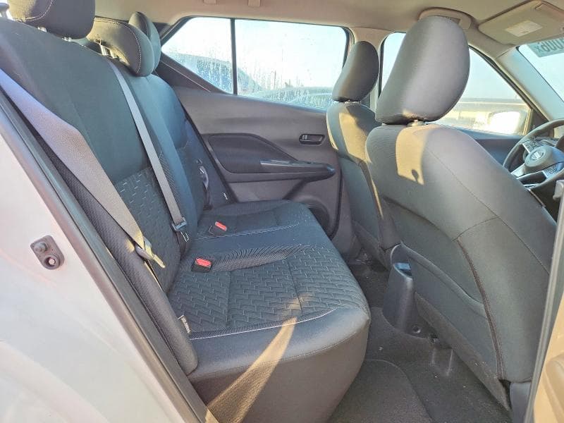 2021 NISSAN KICKS S 11