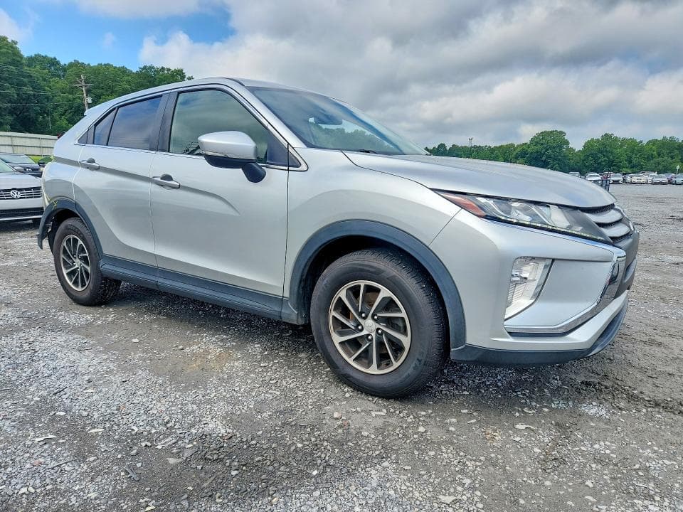 2020 MITSUBISHI ECLIPSE CROSS ES 4