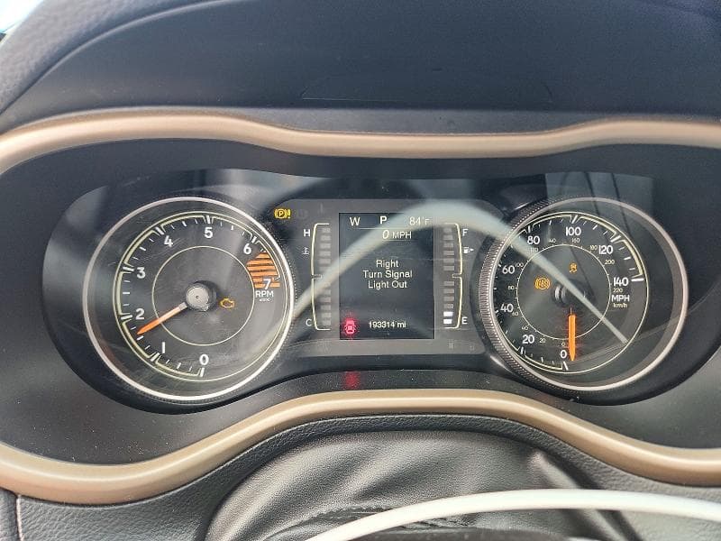 2018 JEEP CHEROKEE LATITUDE 9