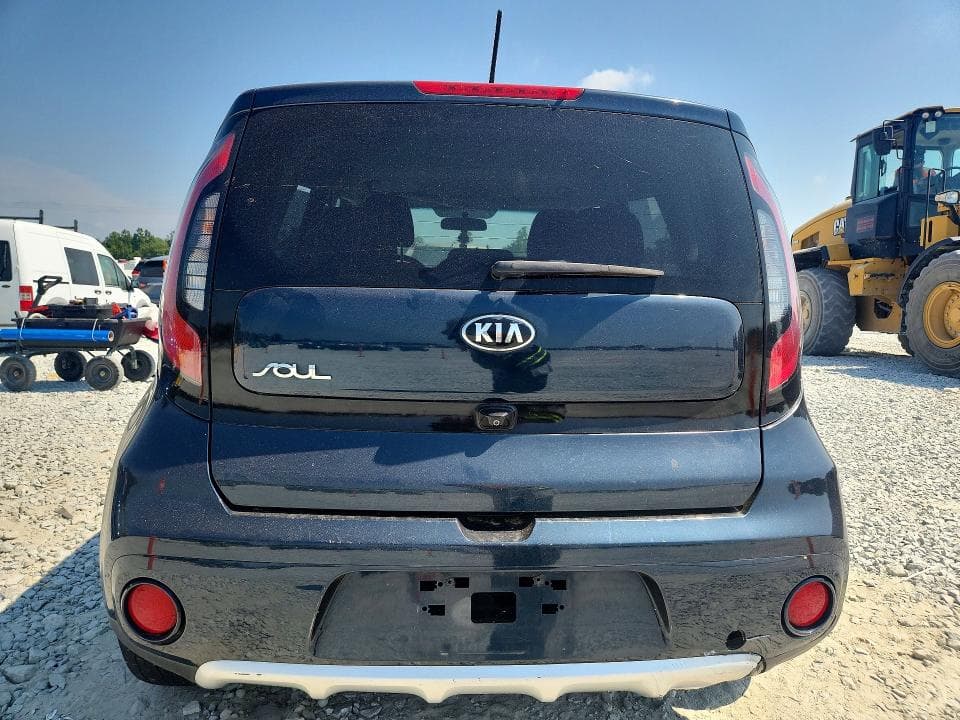2017 KIA SOUL + 6