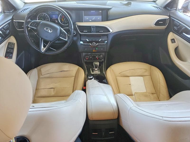 2017 INFINITI QX30 PREMIUM 8