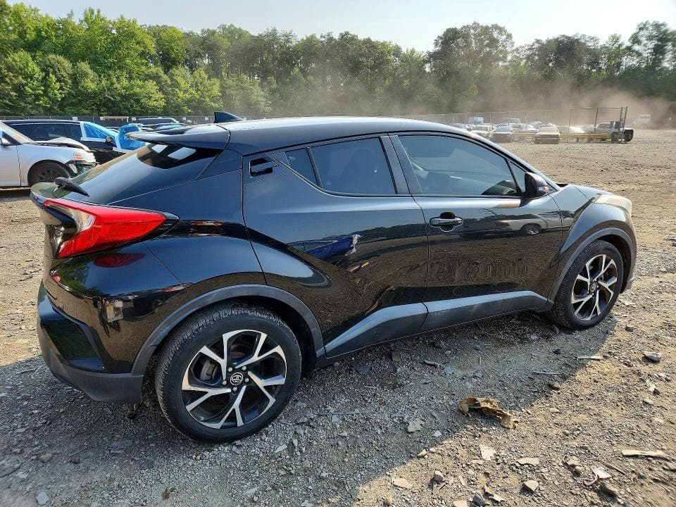2018 TOYOTA C-HR XLE PREMIUM 3