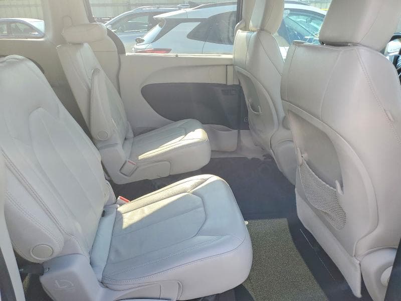 2017 CHRYSLER PACIFICA TOURING L 11