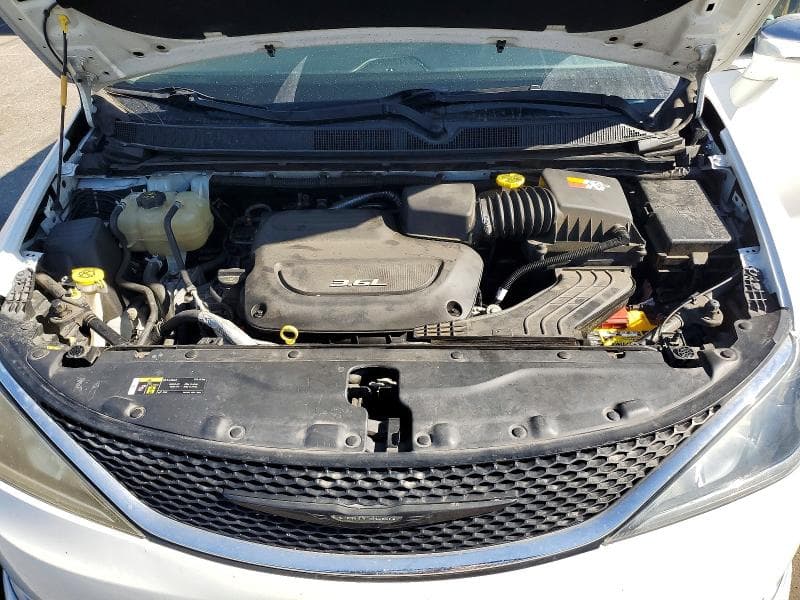 2018 CHRYSLER PACIFICA LIMITED 12