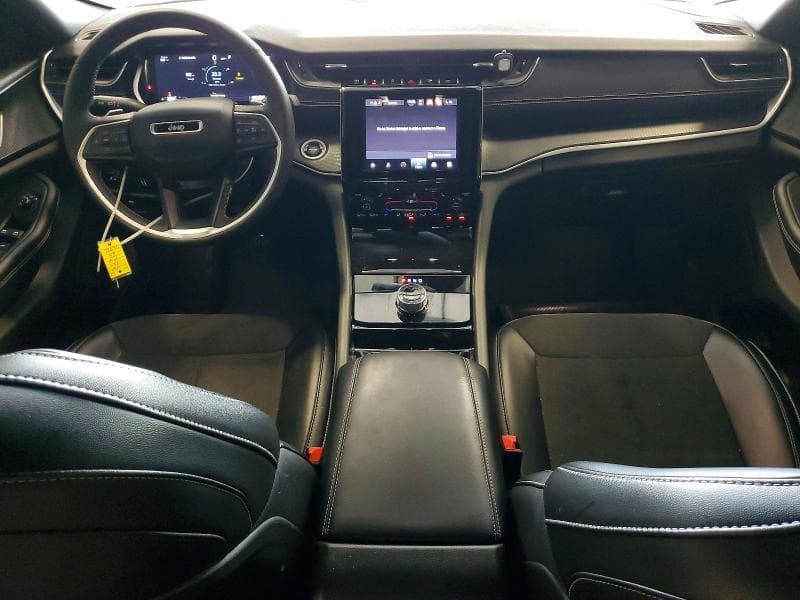 2023 JEEP GRAND CHEROKEE LAREDO 8