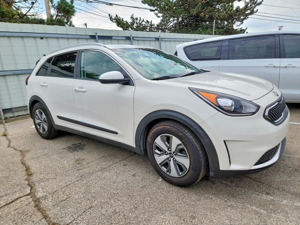 2019 KIA NIRO LX 4