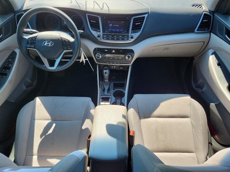2017 HYUNDAI TUCSON SE 8