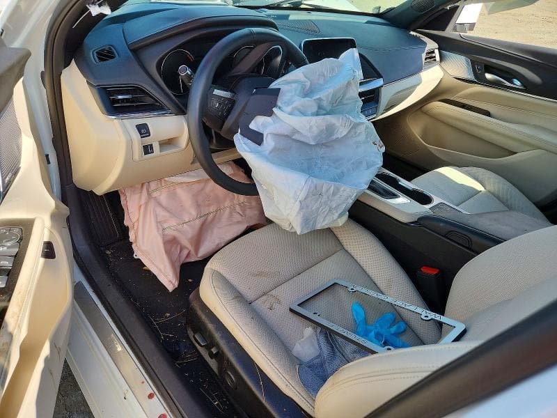 2025 CADILLAC CT4 PREMIUM LUXURY 8
