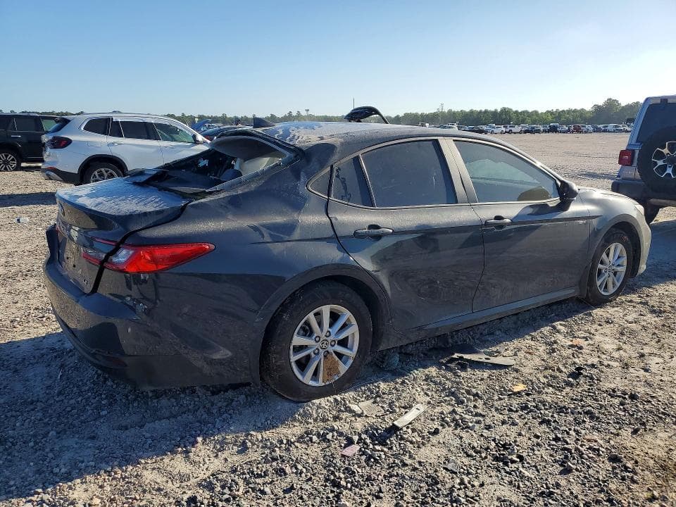 2025 TOYOTA CAMRY LE 3