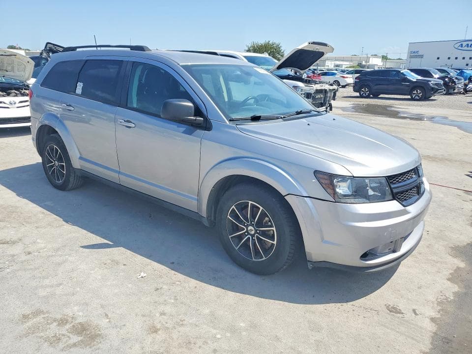 2018 DODGE JOURNEY SE 4