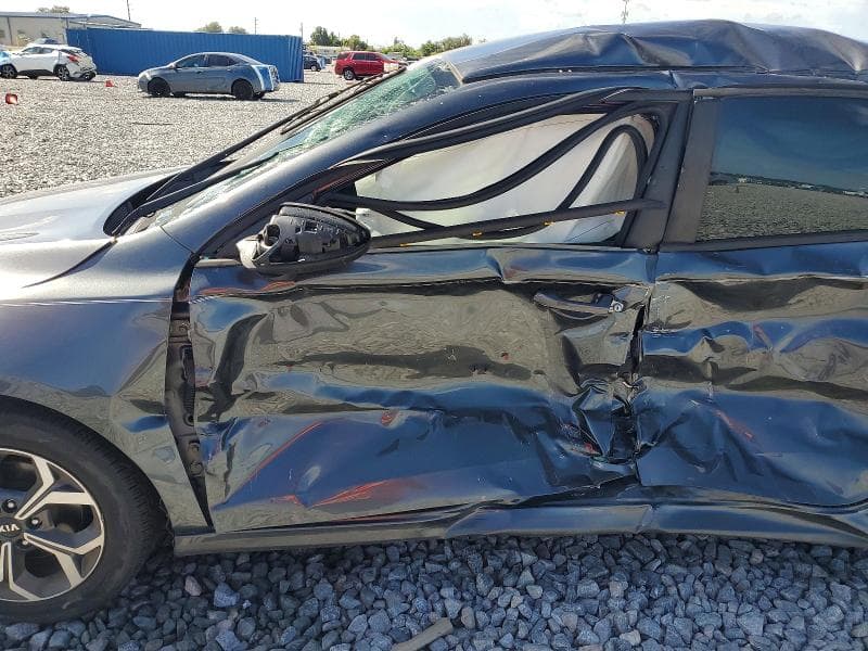 2019 KIA FORTE LXS 7